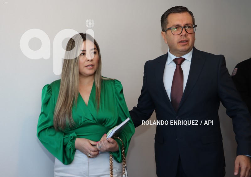 UIO-CASO-LEON-TROYA-CORONEL-LUIS-ERAZO