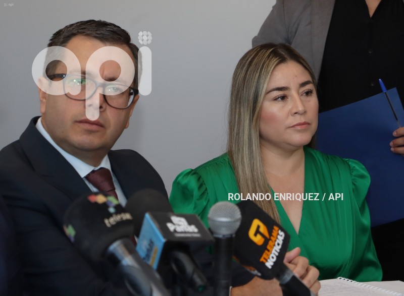 UIO-CASO-LEON-TROYA-CORONEL-LUIS-ERAZO