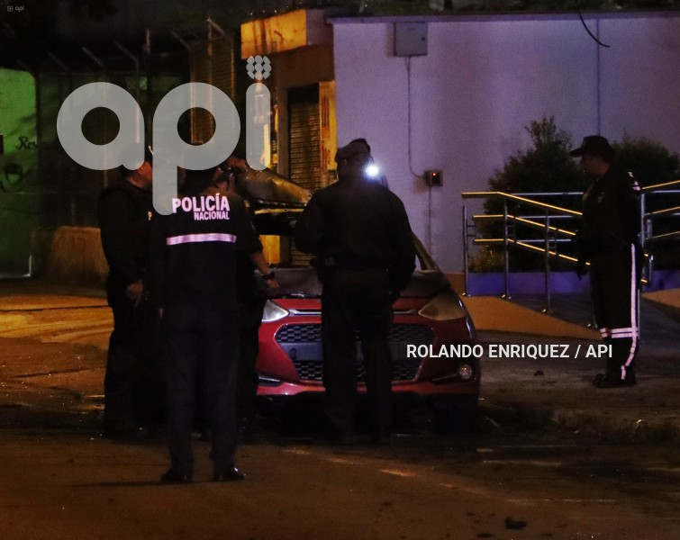 EXPLOSIÓN-VEHÍCULO-QUITO