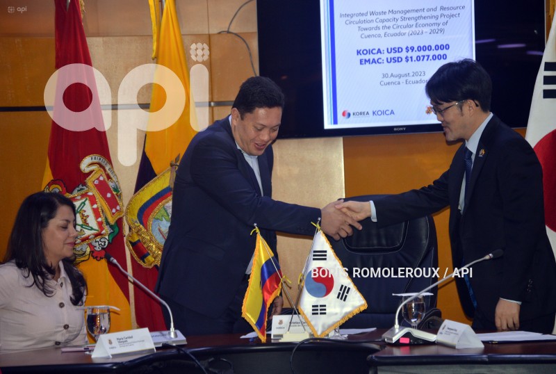 CUENCA-FIRMA ACUERDO-KOICA-EMAC EP