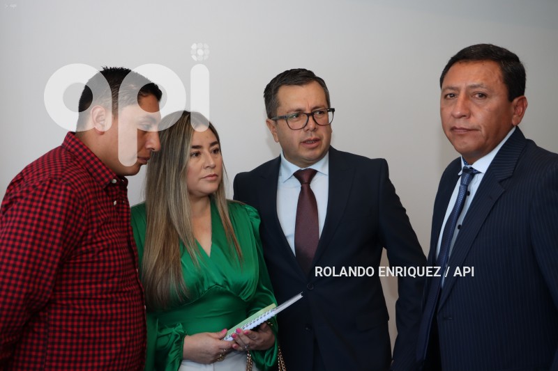 UIO-CASO-LEON-TROYA-CORONEL-LUIS-ERAZO
