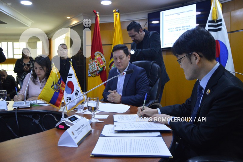 CUENCA-FIRMA ACUERDO-KOICA-EMAC EP