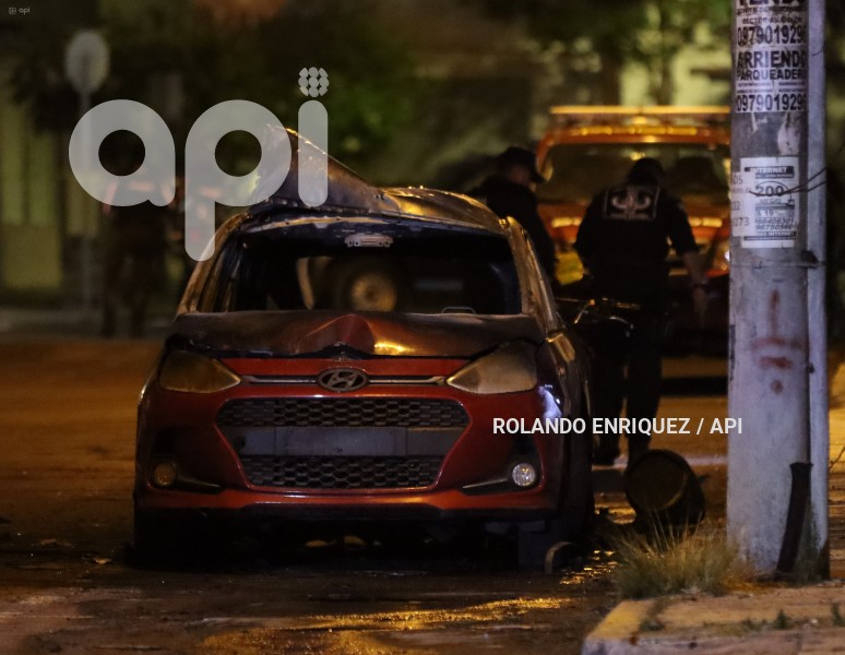 EXPLOSIÓN-VEHÍCULO-QUITO