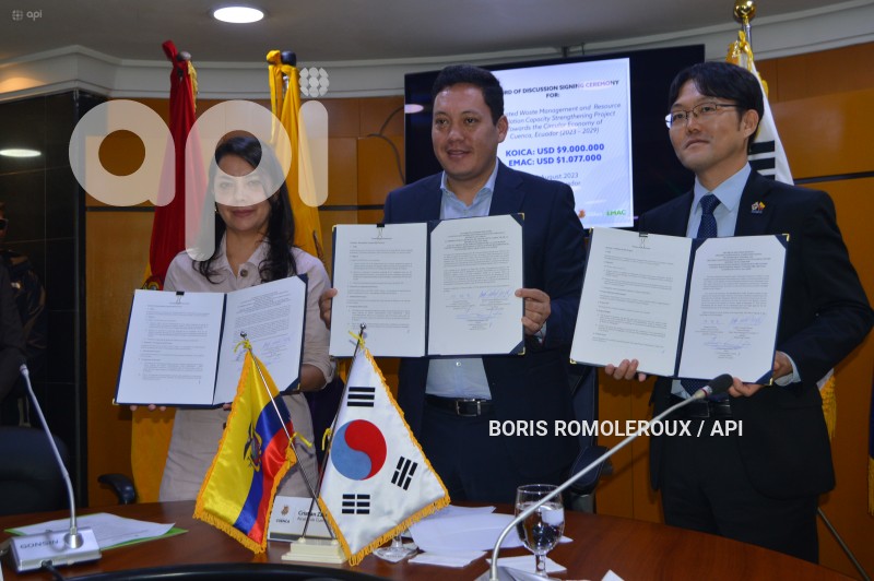 CUENCA-FIRMA ACUERDO-KOICA-EMAC EP