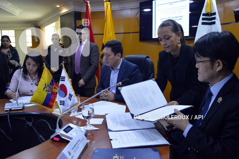 CUENCA-FIRMA ACUERDO-KOICA-EMAC EP