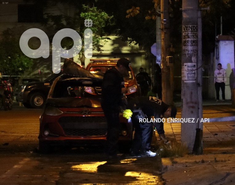 EXPLOSIÓN-VEHÍCULO-QUITO
