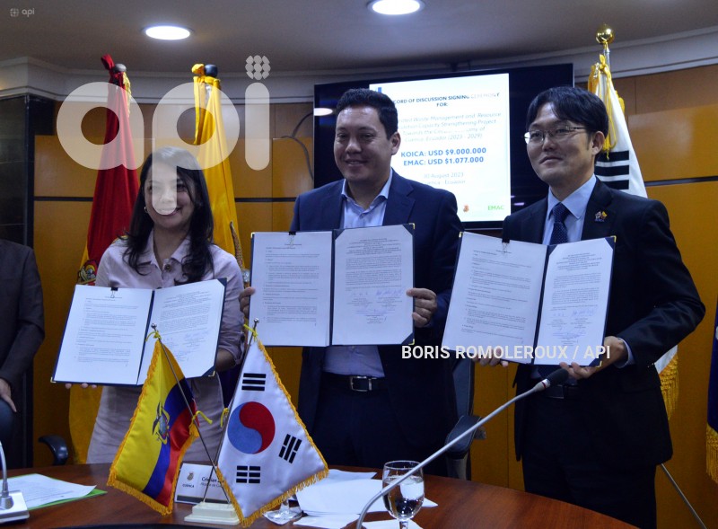 CUENCA-FIRMA ACUERDO-KOICA-EMAC EP