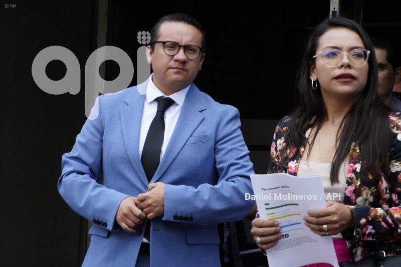 CONSTRUYE DENUNCIA CNE