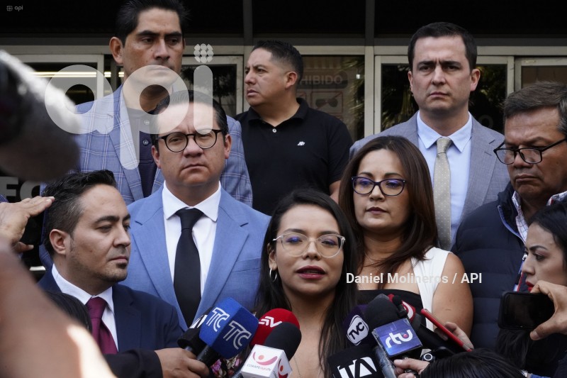 CONSTRUYE DENUNCIA CNE