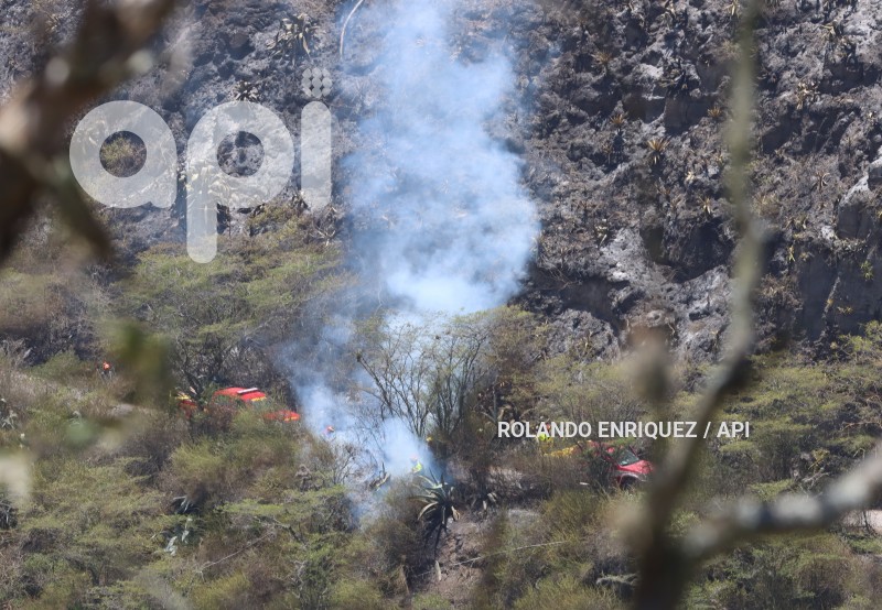 INCENDIOS-PUEMBO-ARENAL