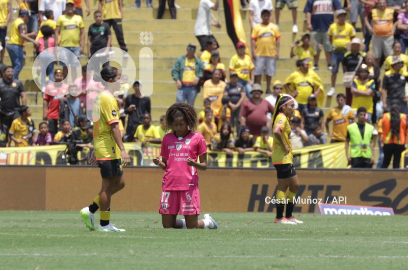 FBL-SUPERLIGA-BARCELONA-DRAGONAS