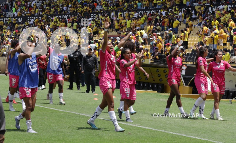 FBL-SUPERLIGA-BARCELONA-DRAGONAS