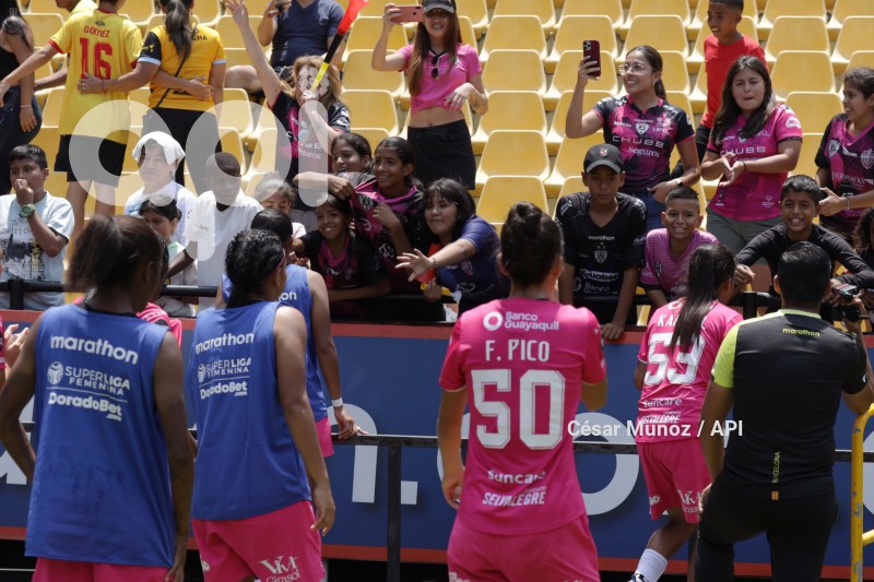 FBL-SUPERLIGA-BARCELONA-DRAGONAS