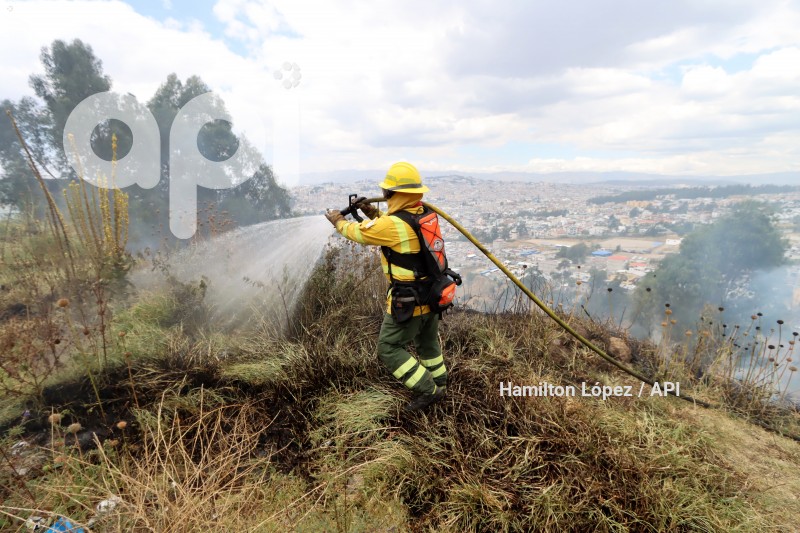 UIO INCENDIO NOROCCIDENTE
