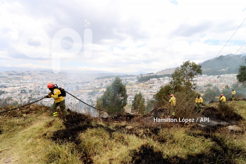 UIO INCENDIO NOROCCIDENTE