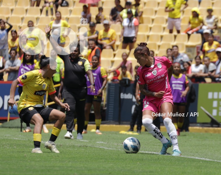FBL-SUPERLIGA-BARCELONA-DRAGONAS