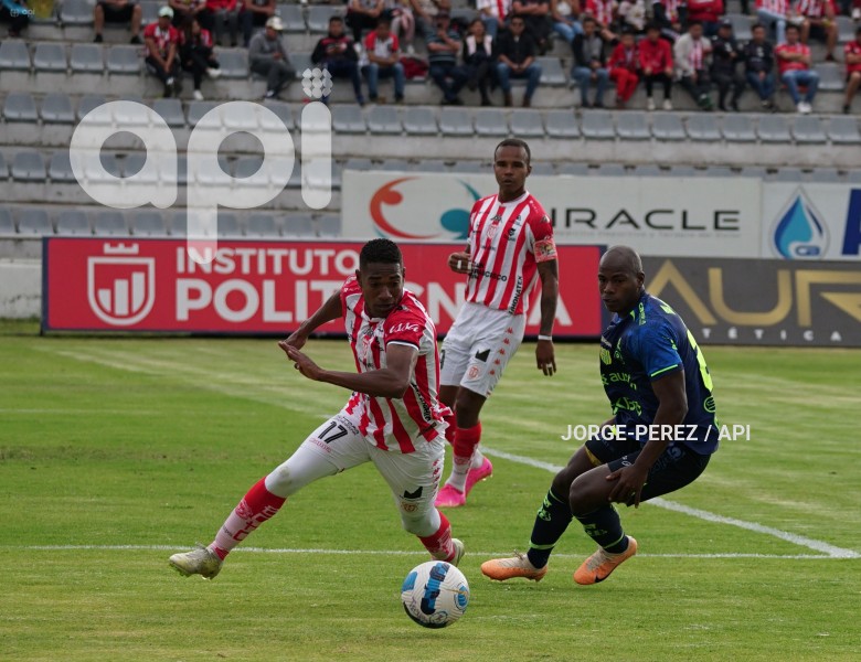 FBL-LIGA-PRO-BET593-TECNICO-GUALACEO