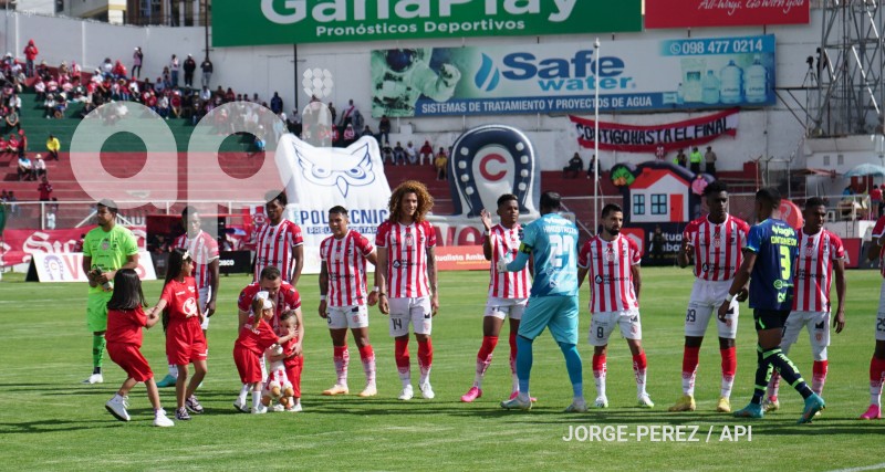 FBL-LIGA-PRO-BET593-TECNICO-GUALACEO
