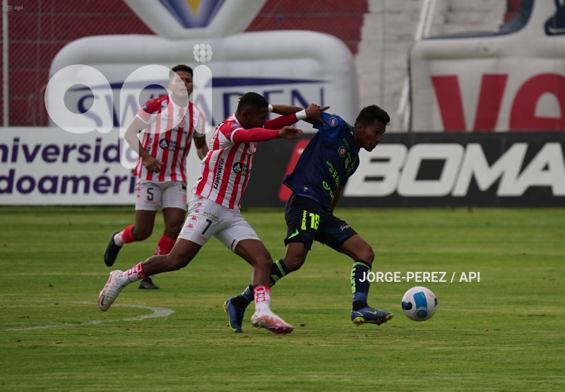 FBL-LIGA-PRO-BET593-TECNICO-GUALACEO