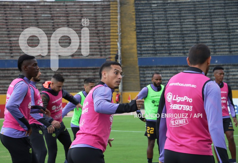 FBL-LIGAPRO-CUMBAYA-BARCELONA