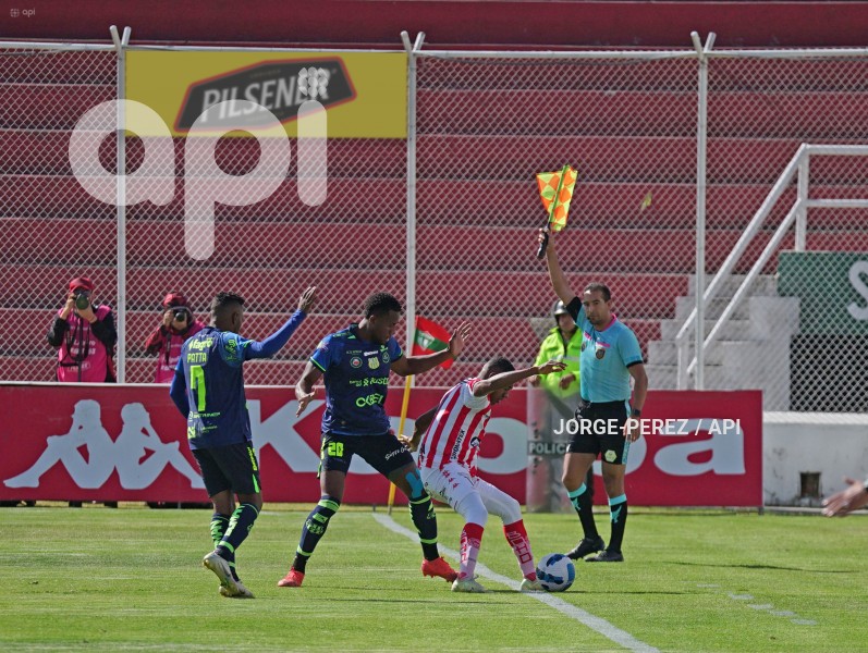 FBL-LIGA-PRO-BET593-TECNICO-GUALACEO