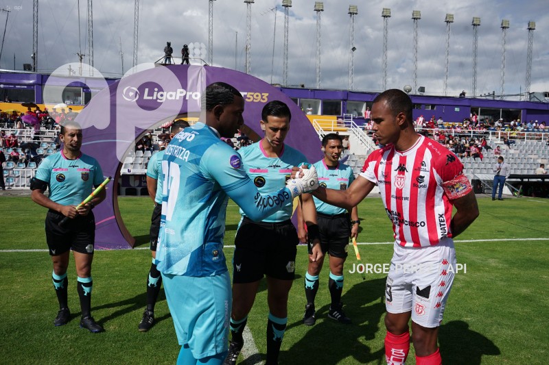 FBL-LIGA-PRO-BET593-TECNICO-GUALACEO