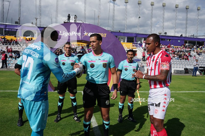 FBL-LIGA-PRO-BET593-TECNICO-GUALACEO