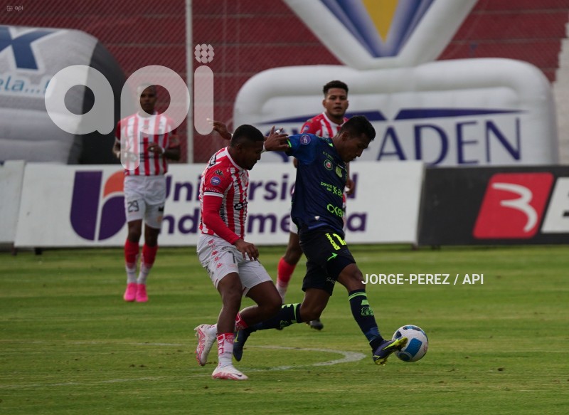 FBL-LIGA-PRO-BET593-TECNICO-GUALACEO