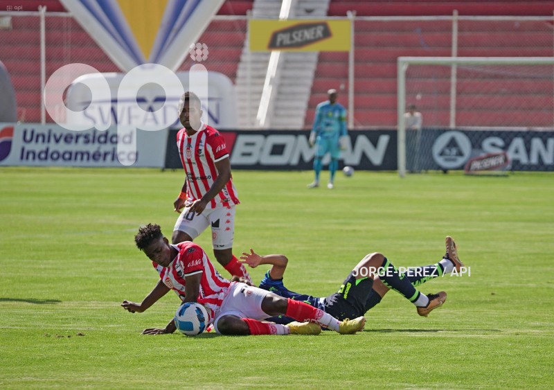 FBL-LIGA-PRO-BET593-TECNICO-GUALACEO