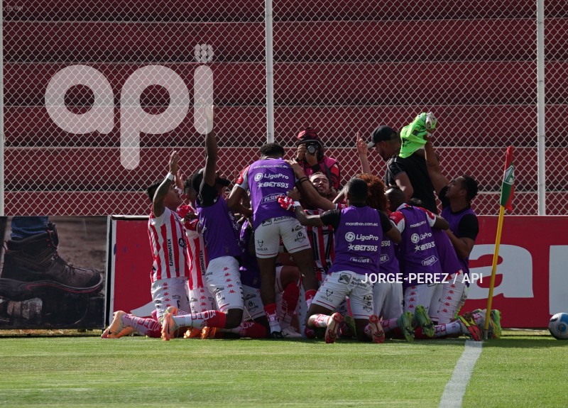 FBL-LIGA-PRO-BET593-TECNICO-GUALACEO