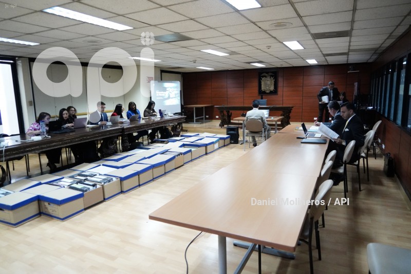 AUDIENCIA CONSTRUCCION MANABI GLAS