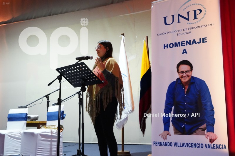 UNP HOMENAJE VILLAVICENCIO