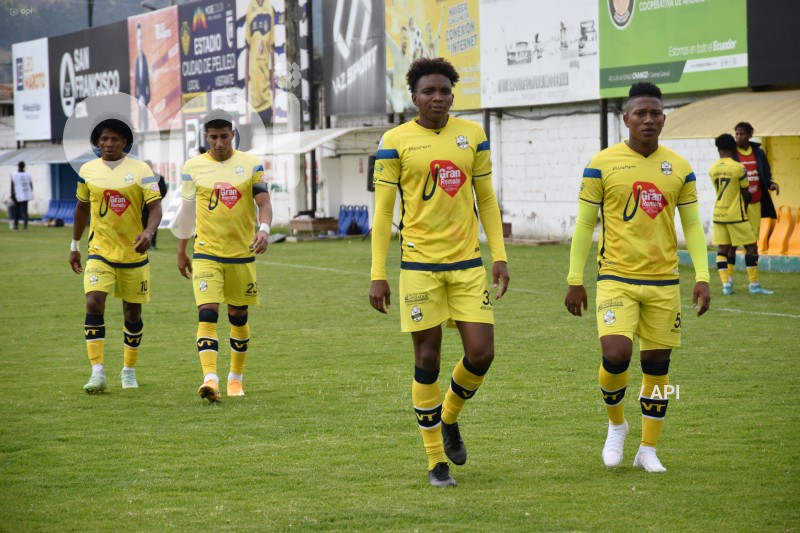 FBL-LIGA-PRO-BET593-SERIE-B-CHACARITAS-VARGAS-TORRES-