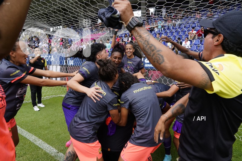 FBL SUPERFEM FINAL DRAGONAS BARCELONA