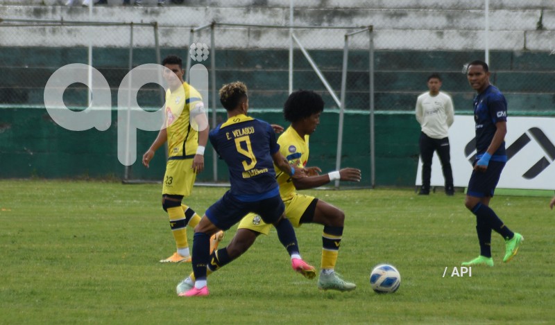 FBL-LIGA-PRO-BET593-SERIE-B-CHACARITAS-VARGAS-TORRES-