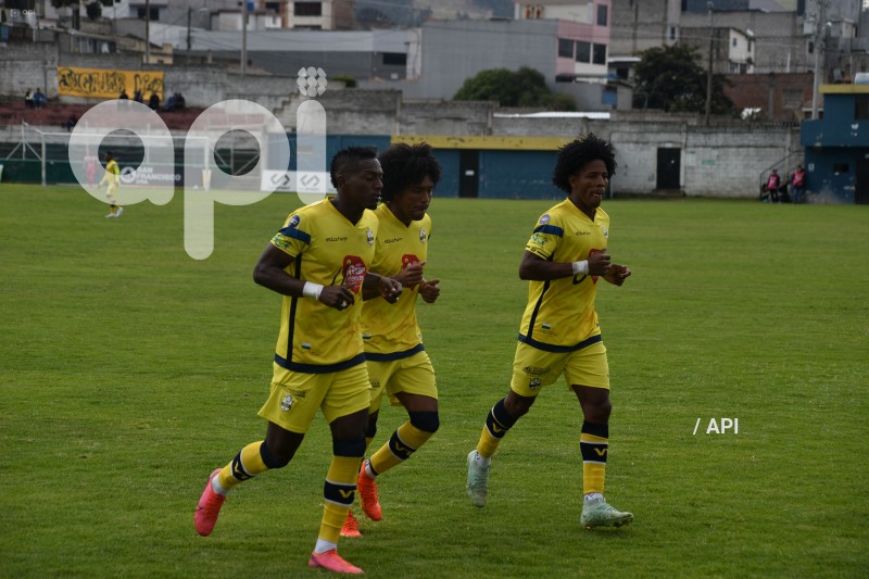 FBL-LIGA-PRO-BET593-SERIE-B-CHACARITAS-VARGAS-TORRES-