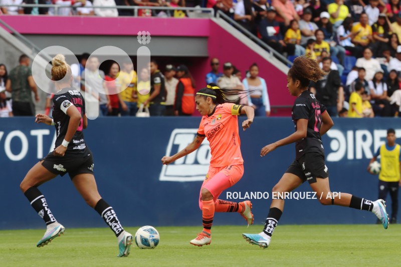 FBL-FINAL-SUPERLIGA-FEMENINA-DRAGONAS-BARCELONA