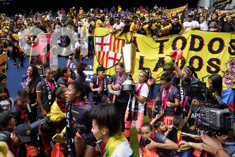 FBL SUPERFEM FINAL DRAGONAS BARCELONA