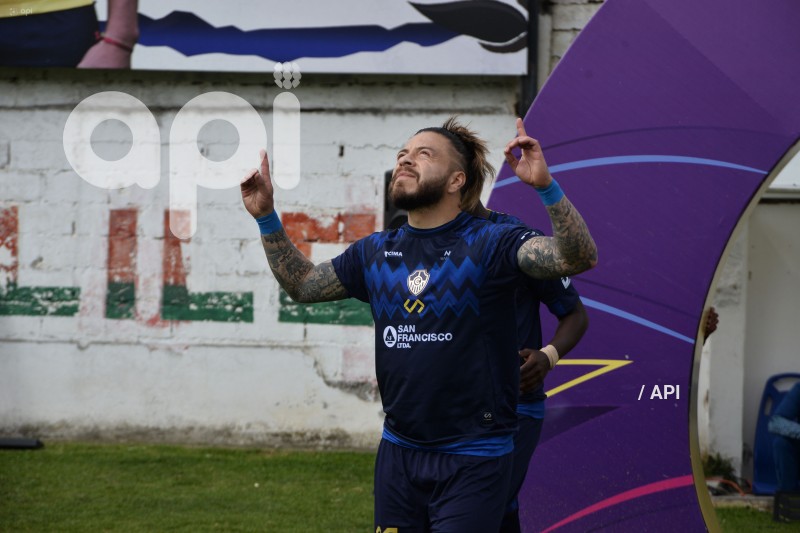 FBL-LIGA-PRO-BET593-SERIE-B-CHACARITAS-VARGAS-TORRES-