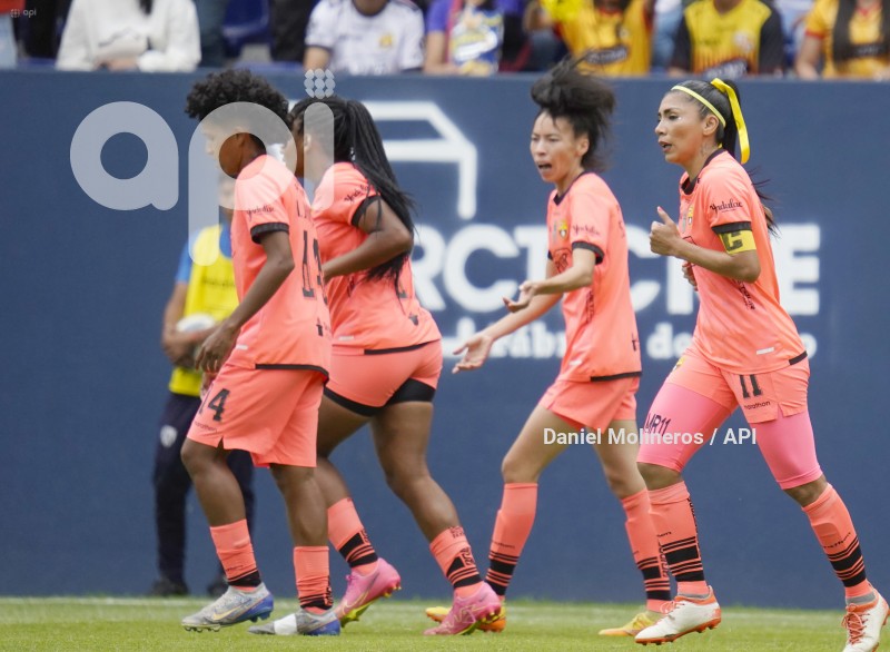 FBL SUPERFEM FINAL DRAGONAS BARCELONA