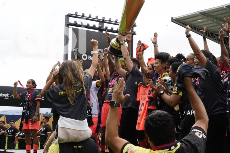 FBL SUPERFEM FINAL DRAGONAS BARCELONA