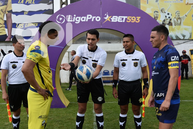 FBL-LIGA-PRO-BET593-SERIE-B-CHACARITAS-VARGAS-TORRES-