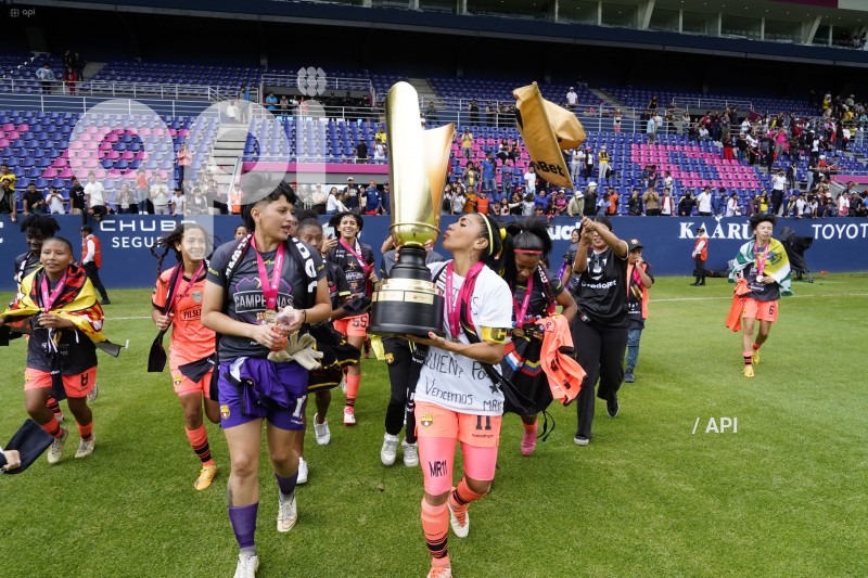 FBL SUPERFEM FINAL DRAGONAS BARCELONA