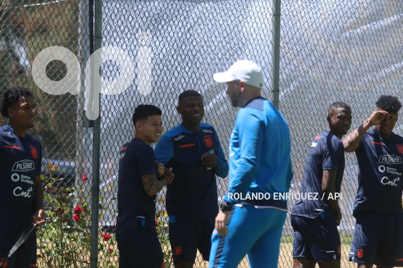 FBL-ENTRENAMIENTO-SELECCIÓN-ECUADOR
