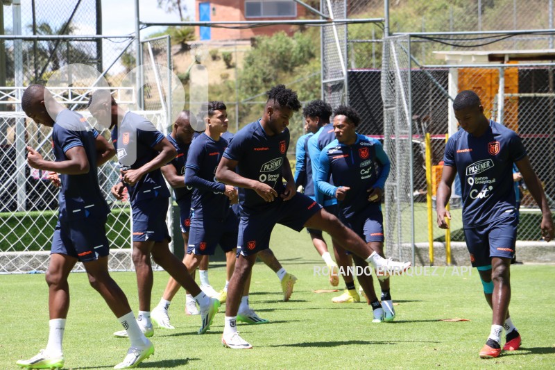 FBL-ENTRENAMIENTO-SELECCIÓN-ECUADOR