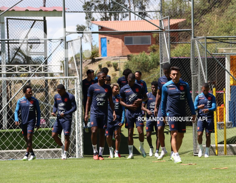 FBL-ENTRENAMIENTO-SELECCIÓN-ECUADOR