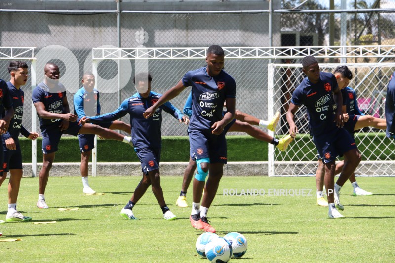 FBL-ENTRENAMIENTO-SELECCIÓN-ECUADOR