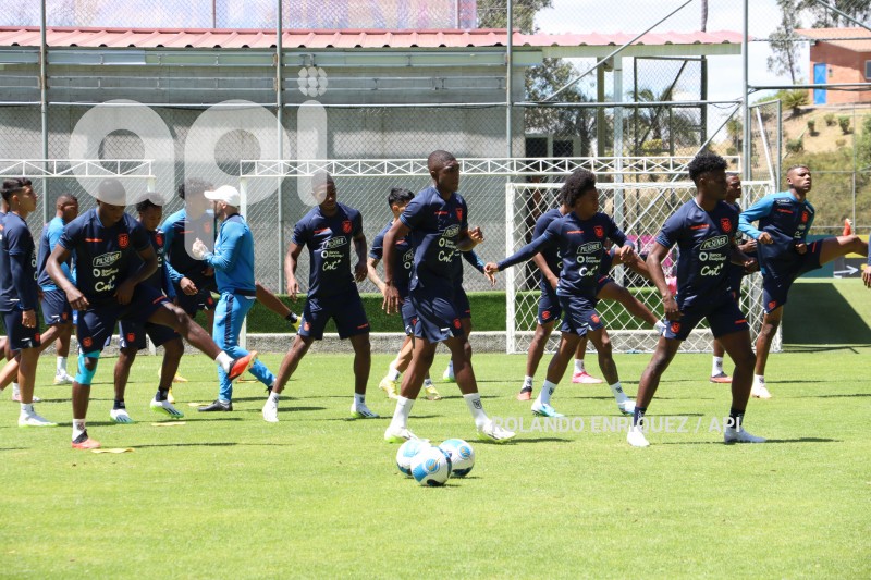 FBL-ENTRENAMIENTO-SELECCIÓN-ECUADOR