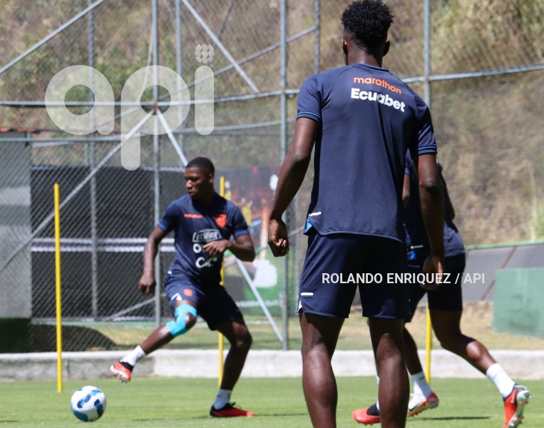 FBL-ENTRENAMIENTO-SELECCIÓN-ECUADOR