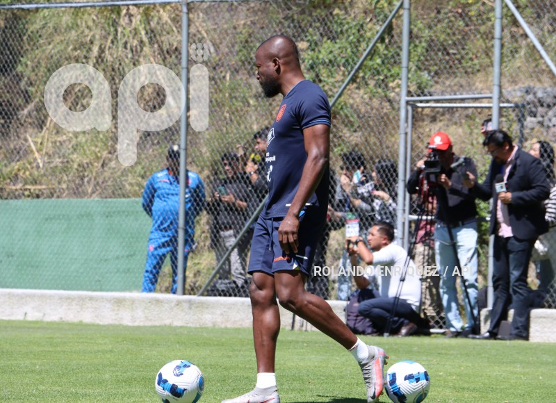 FBL-ENTRENAMIENTO-SELECCIÓN-ECUADOR